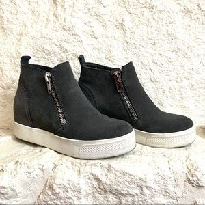 Steve Madden Wedgies Grey Suede